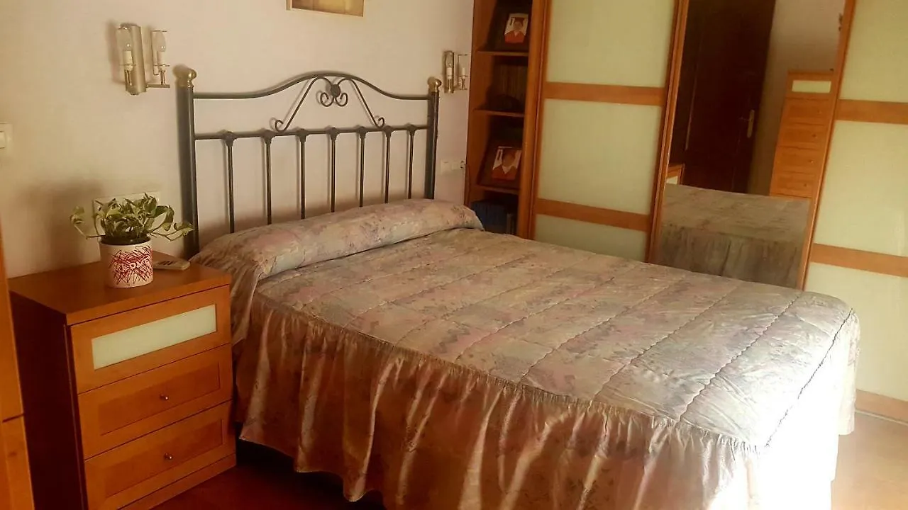 Apartamento Excelente habitación en bonita y tranquila casa en Benalmadena pueblo España