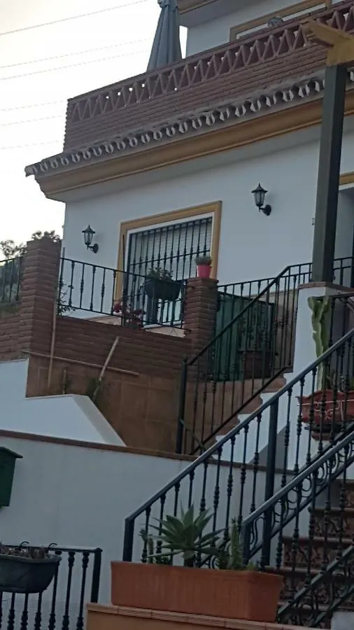 Apartamento Excelente habitación en bonita y tranquila casa en Benalmadena pueblo Habitación en casa particular